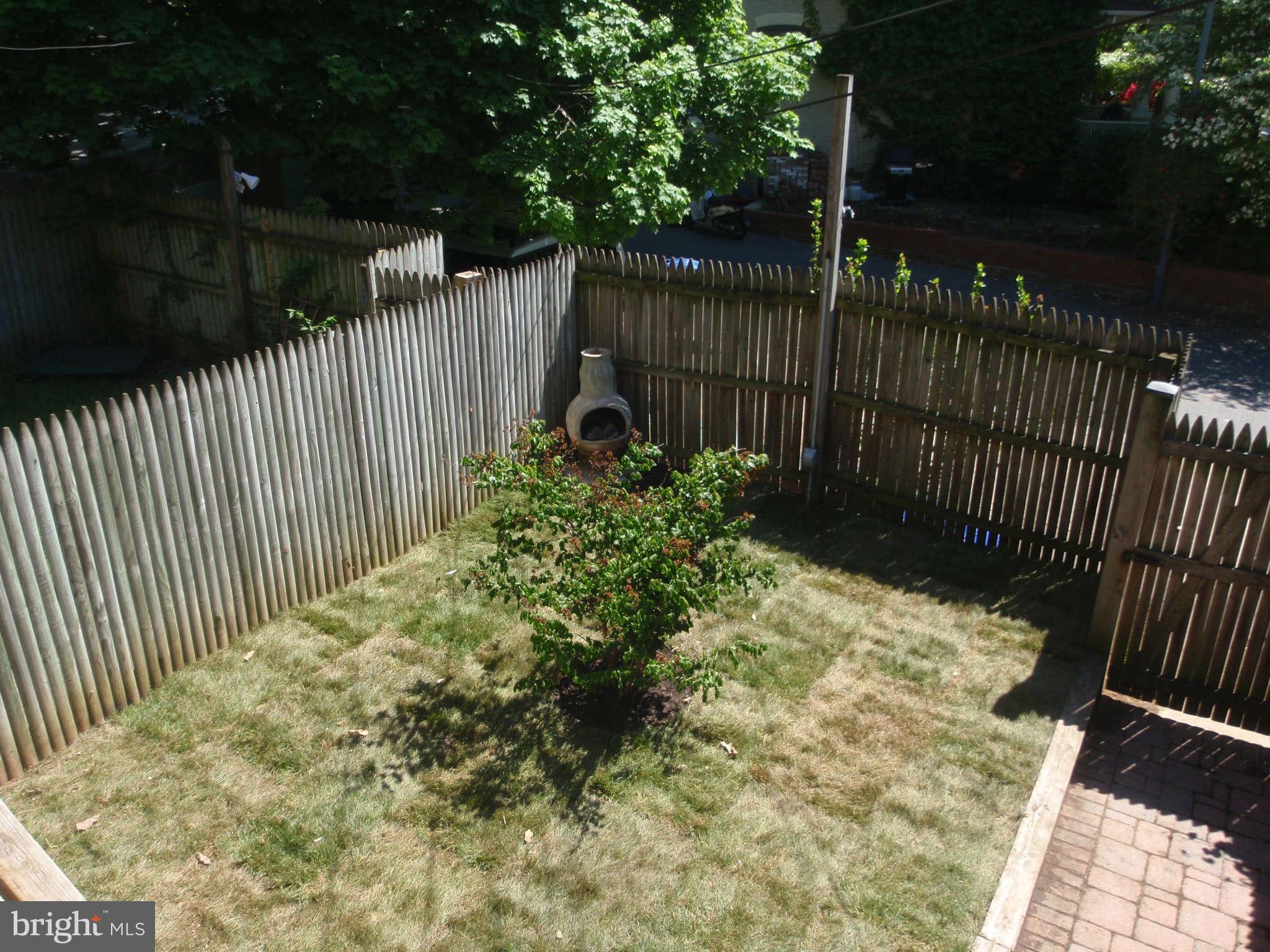 1860 Park Road Northwest Washington, DC 20010 - Photo 14 of 29 Exterior (Rear)