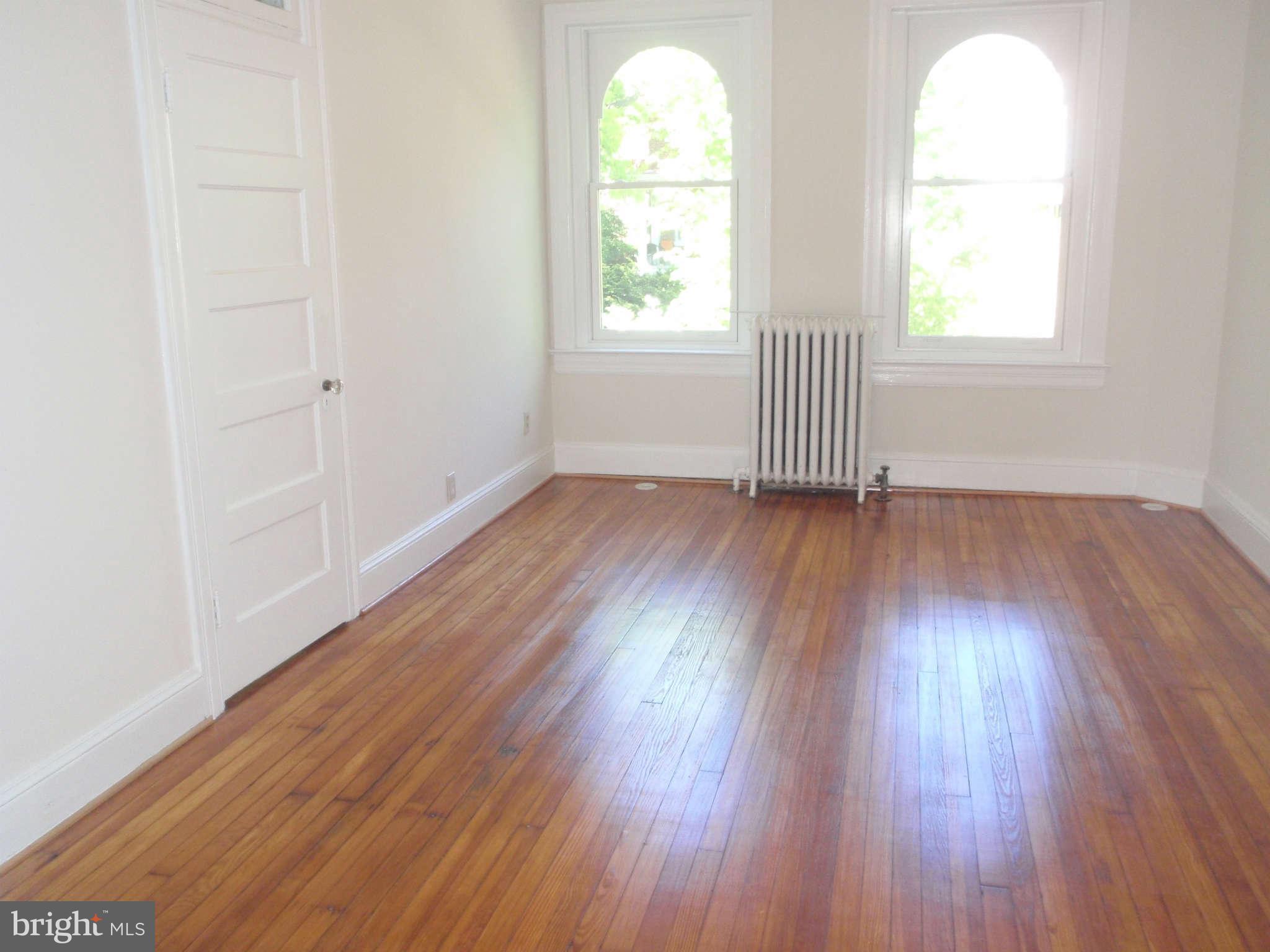 1860 Park Road Northwest Washington, DC 20010 - Photo 20 of 29 Bedroom