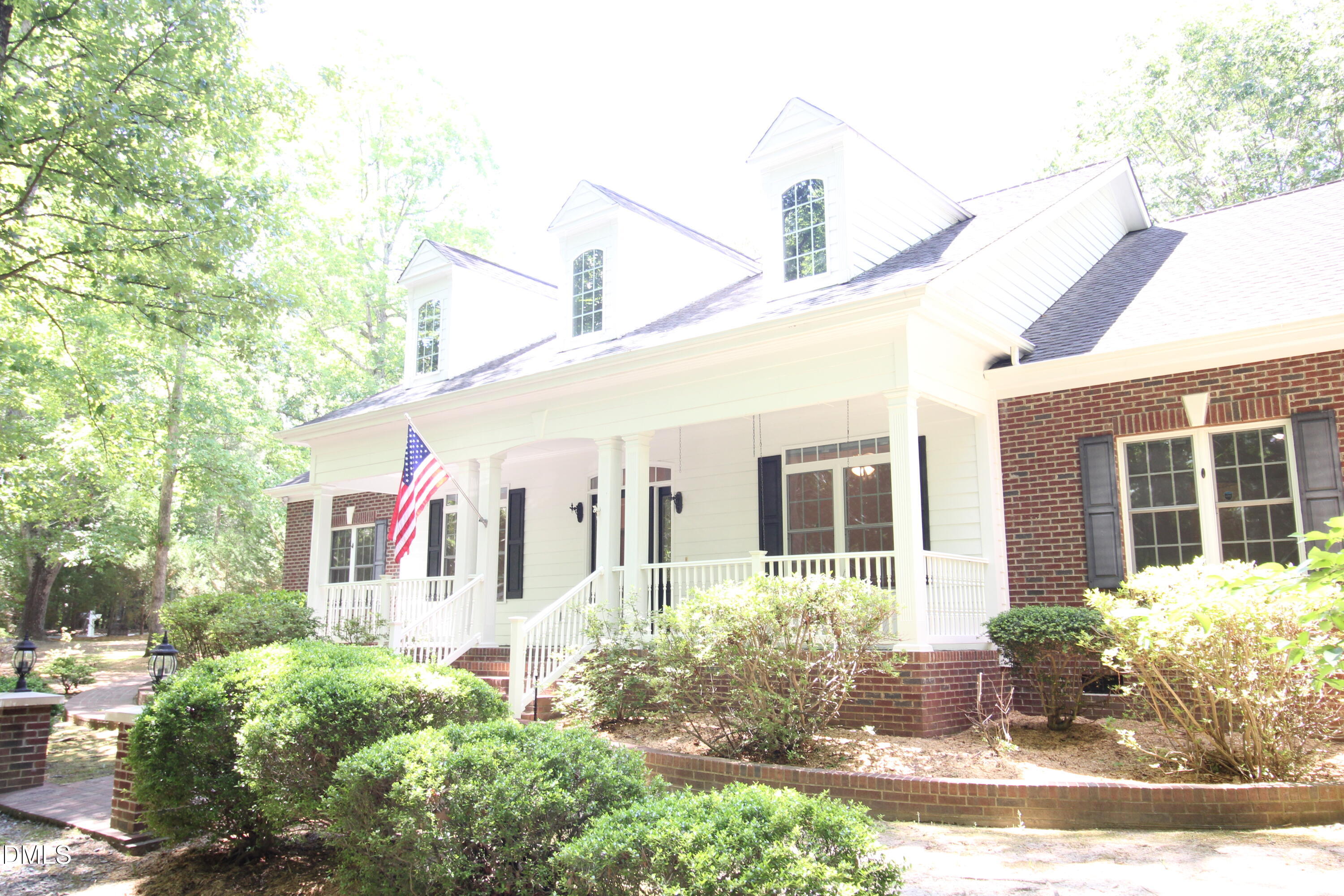 1102 Falling Streme Sanford, NC 27332 - Photo 5 of 67 IMG_8782
