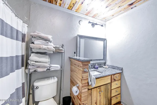 $220,000 | 8294 Grouper Court, Dulac, LA 70353