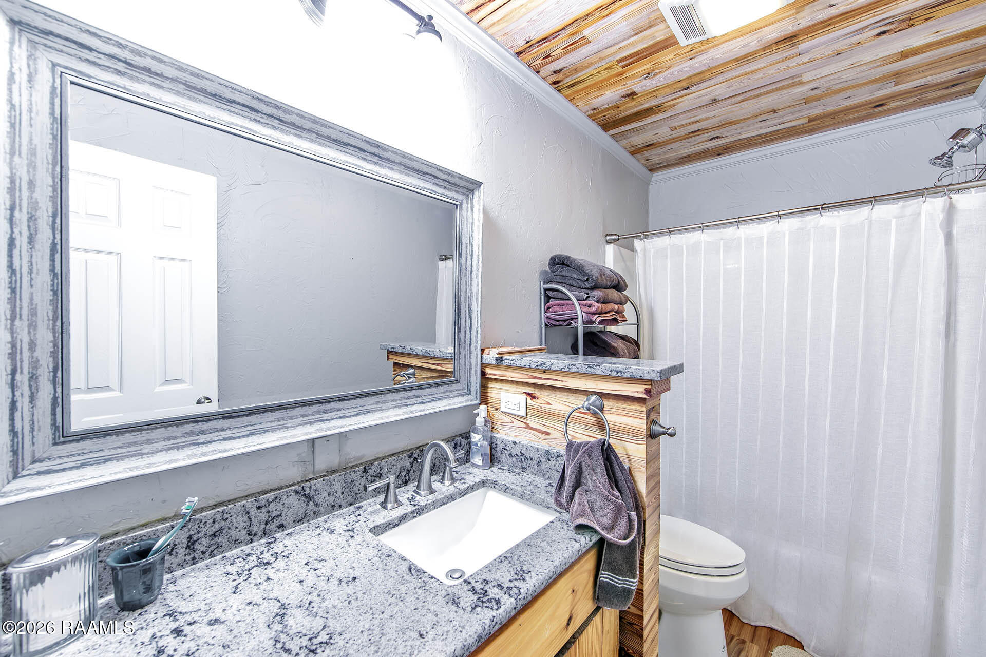 8294 Grouper Court Dulac, LA 70353 - Photo 10 of 21 8294 Grouper_14