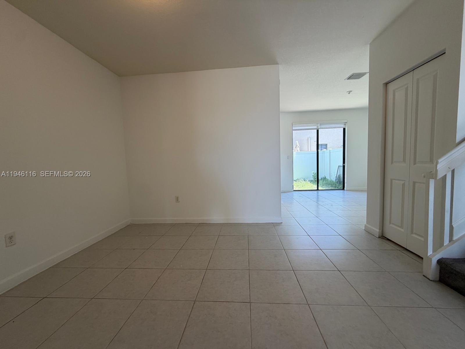 3326 West 112th Street Hialeah, FL 33018 - Photo 6 of 37