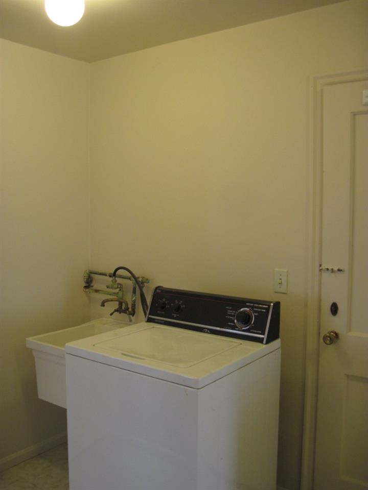 1003 North Wilbur Road Spokane, WA 99206 - Photo 12 of 17 Gallery Image 12