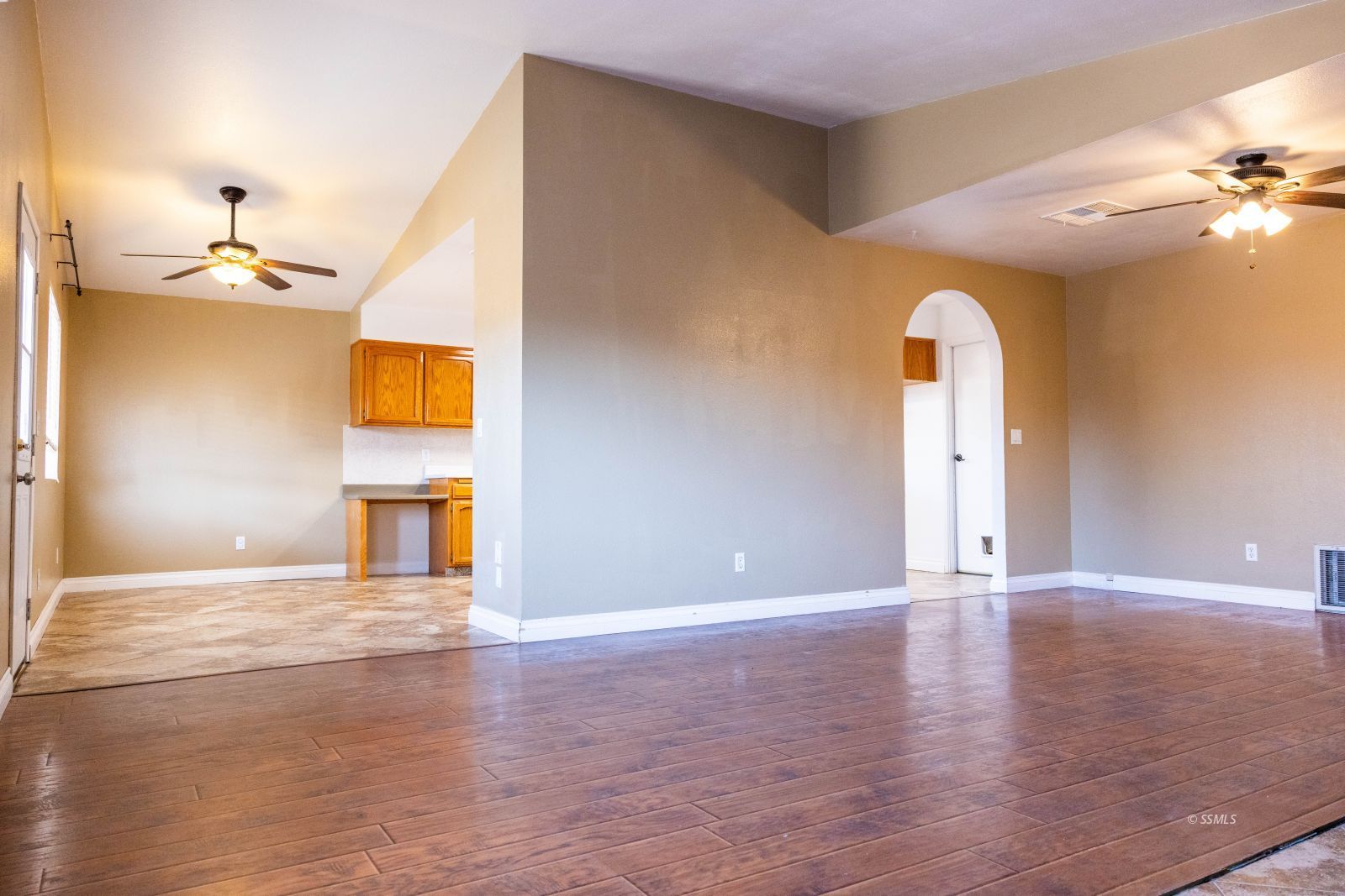 820 East California Avenue Ridgecrest, CA 93555 - Photo 5 of 22 Gallery Image 5