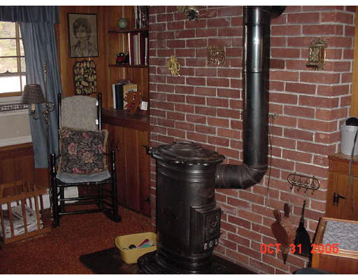 455 Bailey Road Holden, MA 01520 - Photo 4 of 8