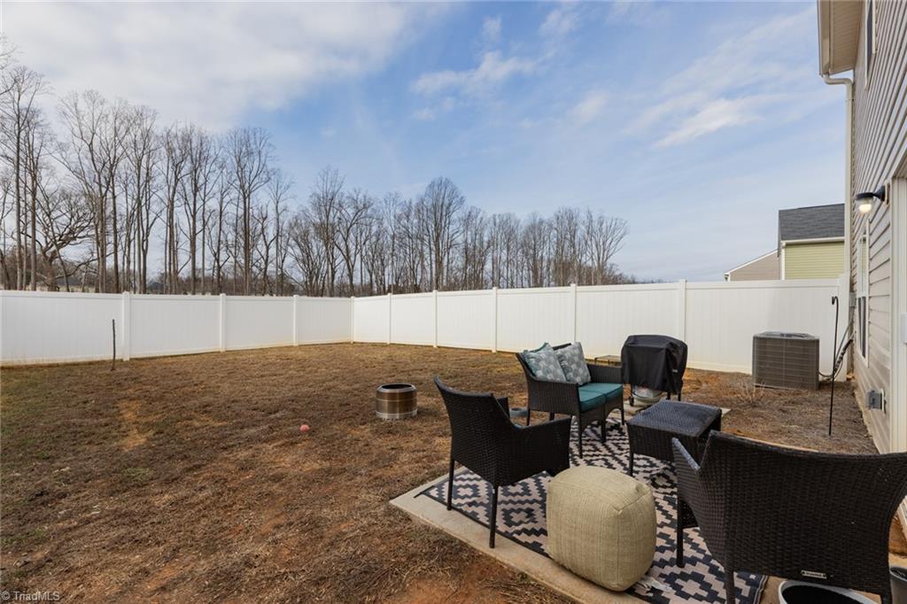 4580 Heatherly Road Winston-Salem, NC 27105 - Photo 5 of 28 Gallery Image 5