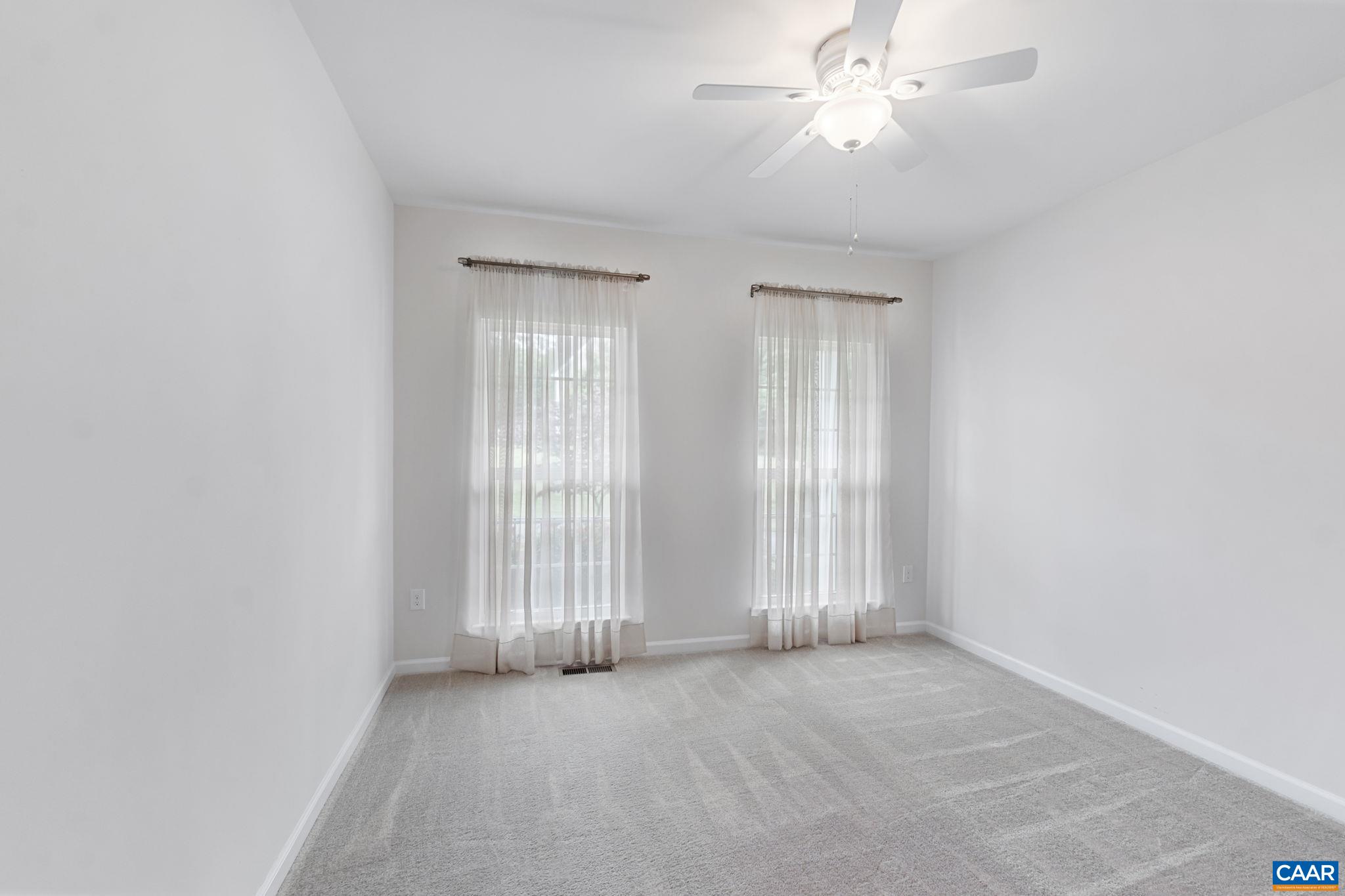 281 Manor Boulevard Palmyra, VA 22963 - Photo 7 of 31