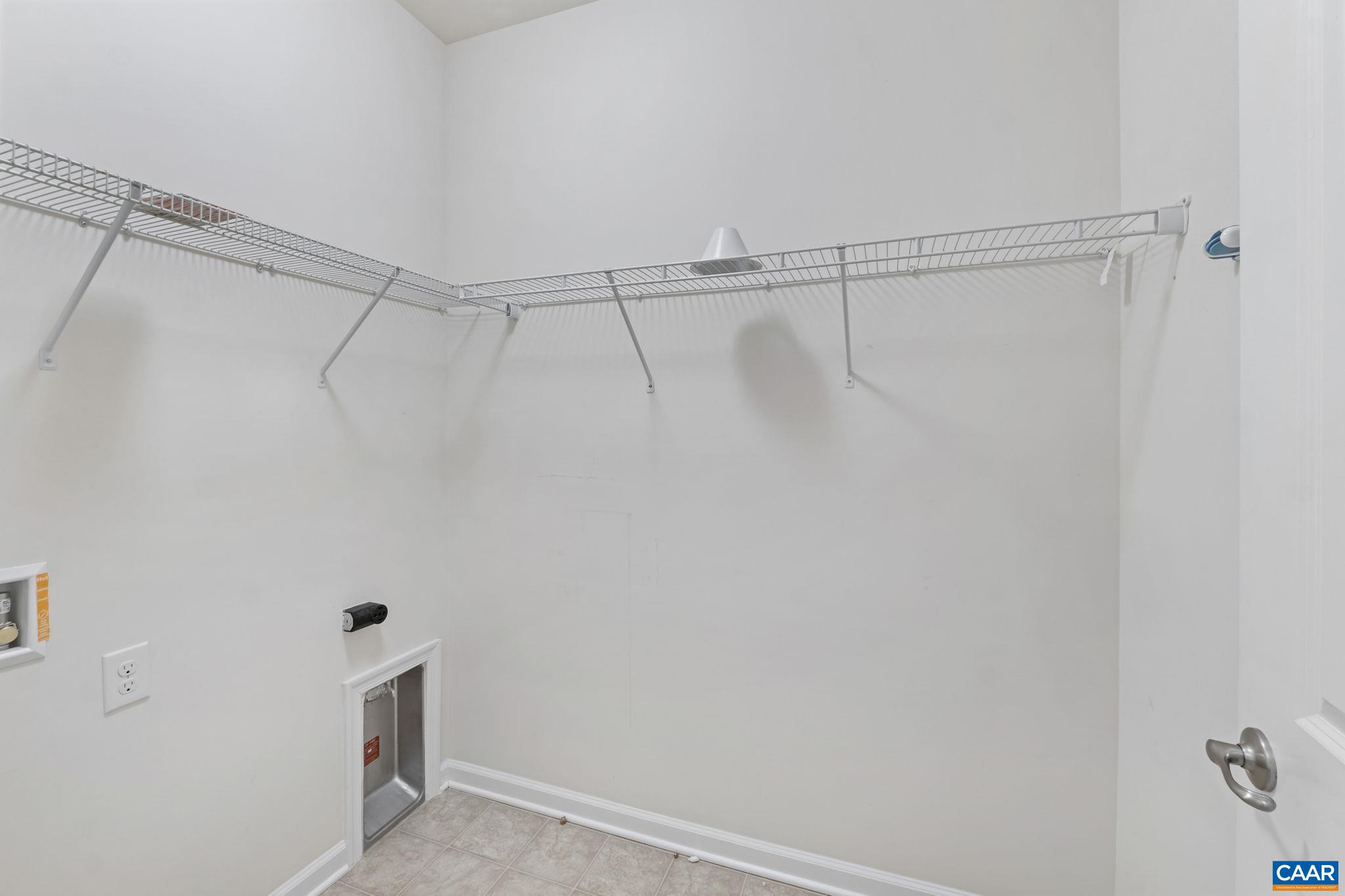 281 Manor Boulevard Palmyra, VA 22963 - Photo 8 of 31