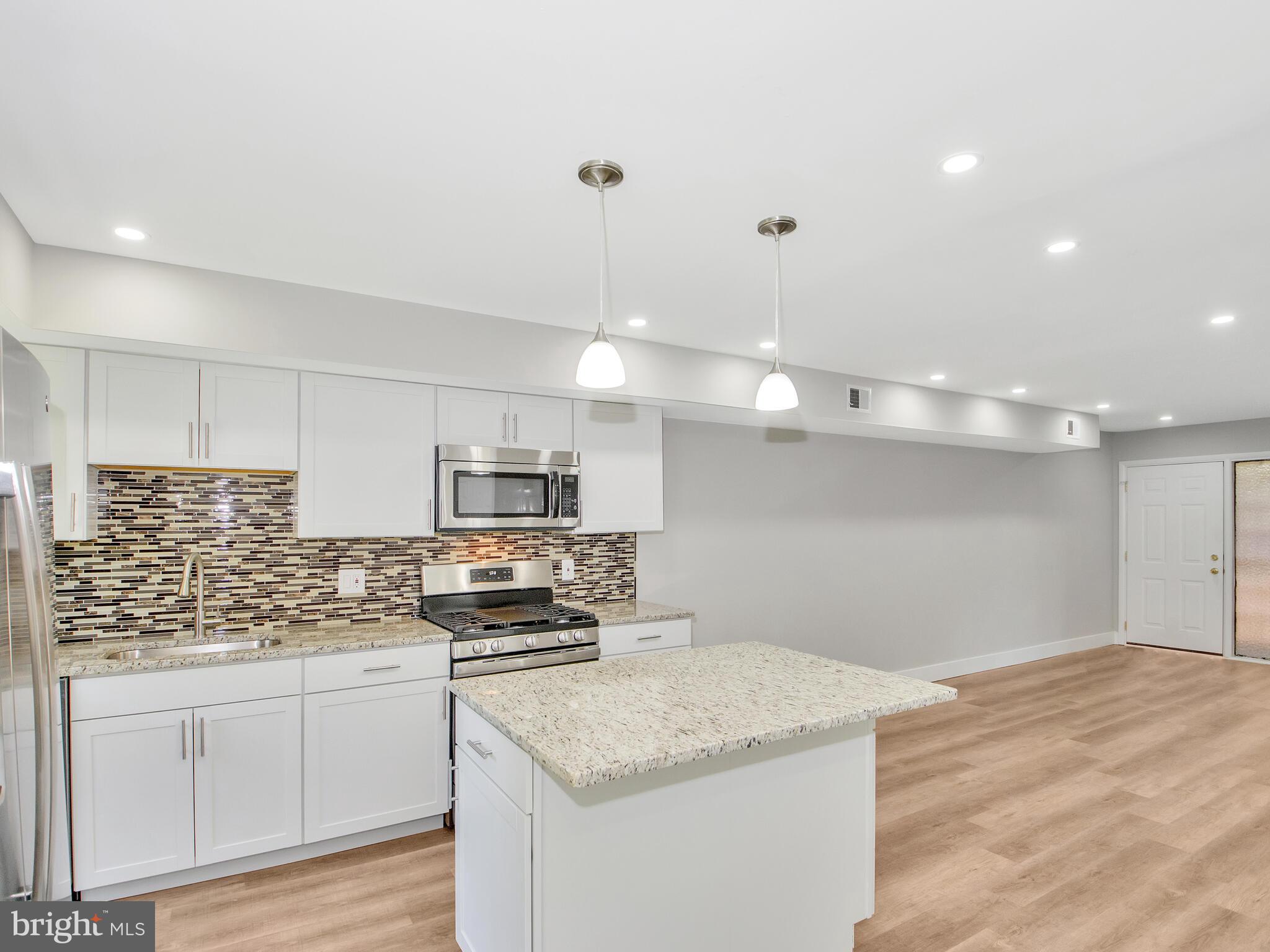 11817 Academy Road, Unit A3 Philadelphia, PA 19154 - Photo 3 of 17