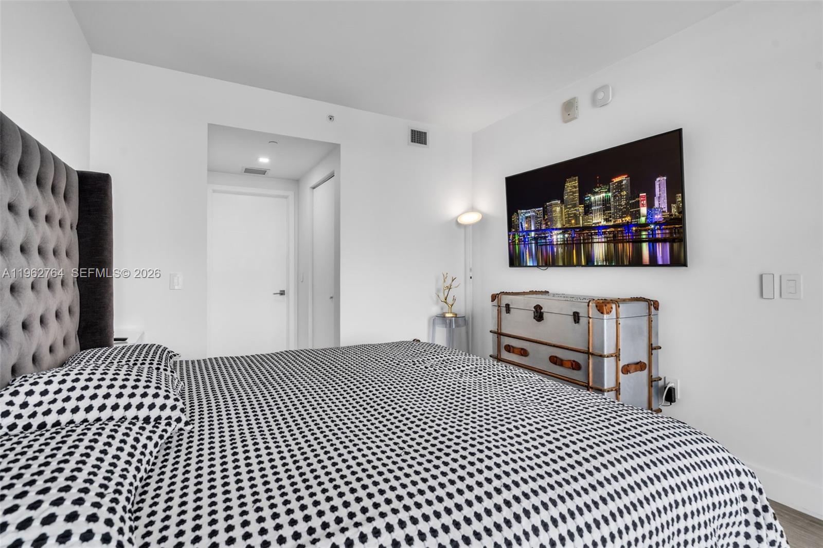 121 Northeast 34th Street, Unit 3003 Miami, FL 33137 - Photo 11 of 58