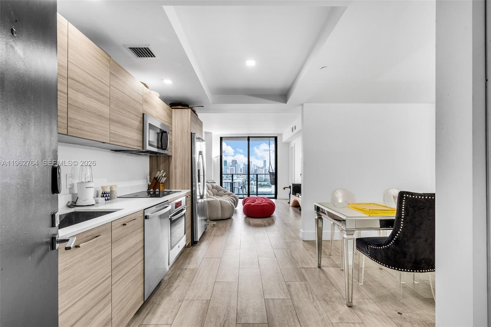 121 Northeast 34th Street, Unit 3003 Miami, FL 33137 - Photo 2 of 58