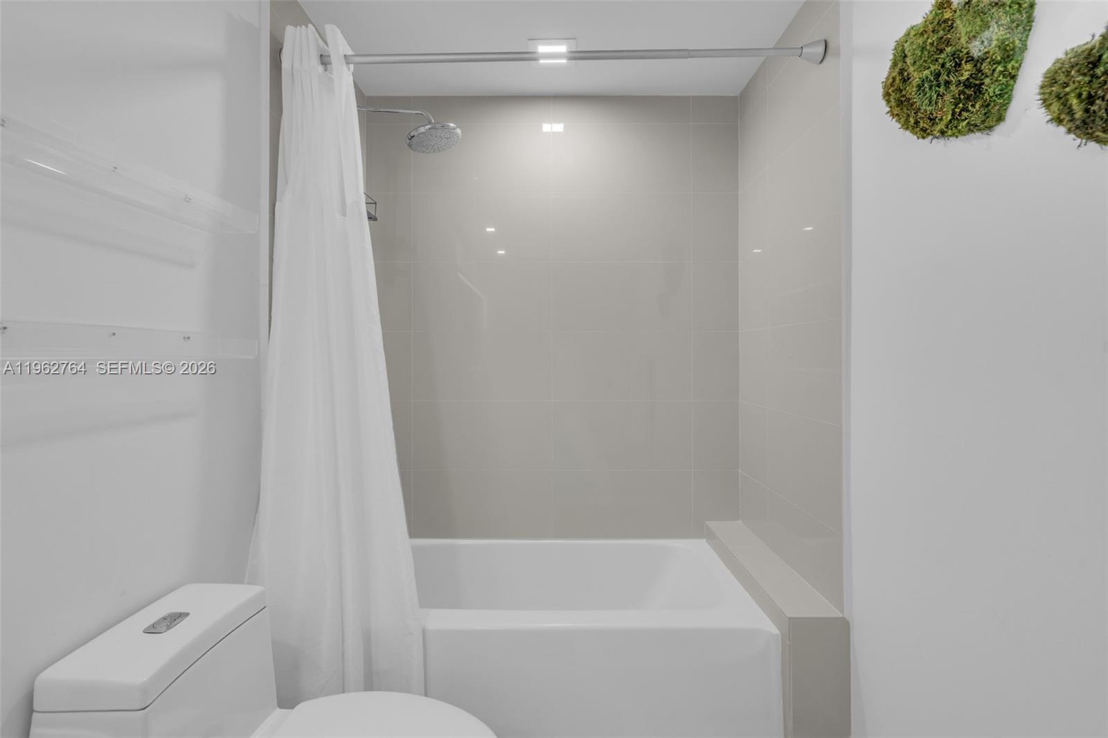 121 Northeast 34th Street, Unit 3003 Miami, FL 33137 - Photo 8 of 58