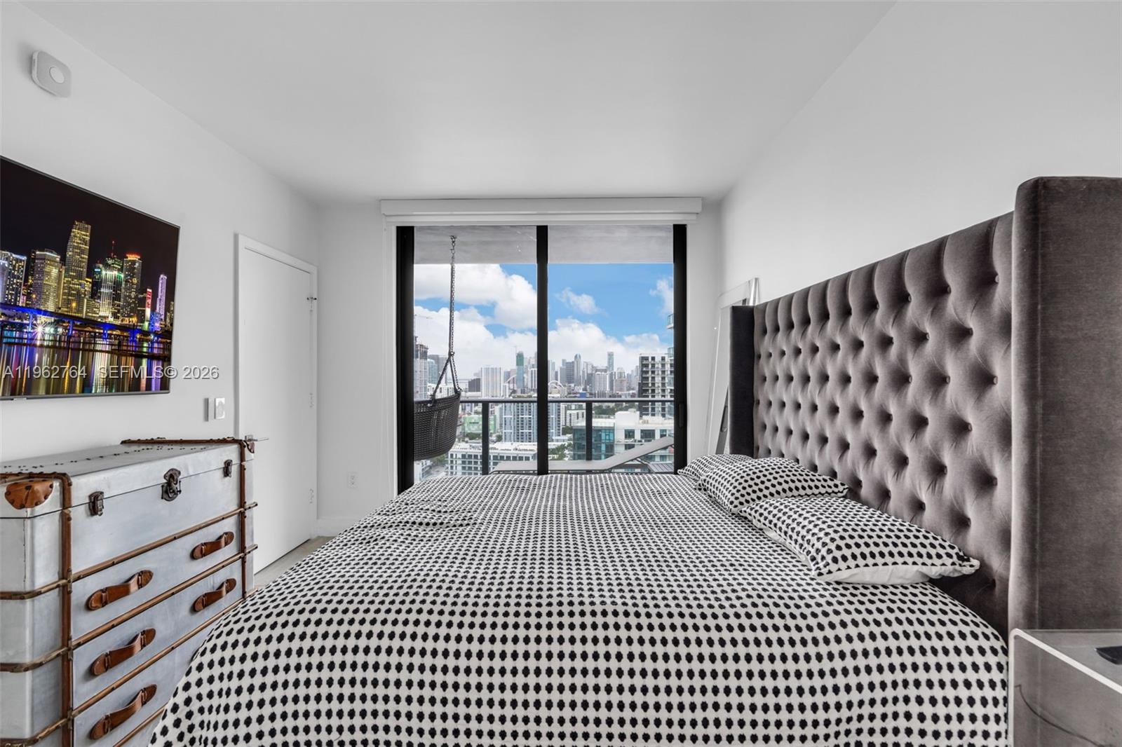 121 Northeast 34th Street, Unit 3003 Miami, FL 33137 - Photo 10 of 58