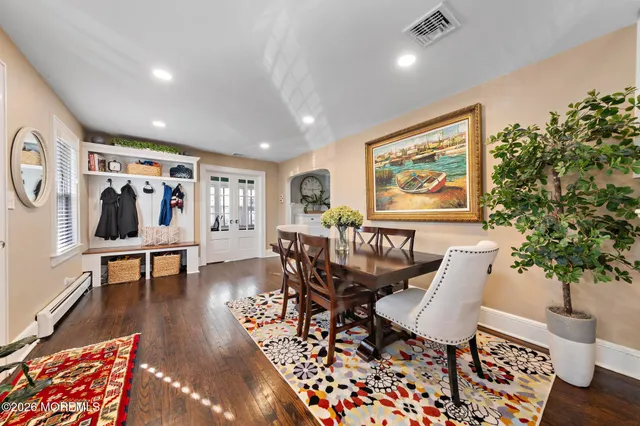 a view of a livingroom and dining room