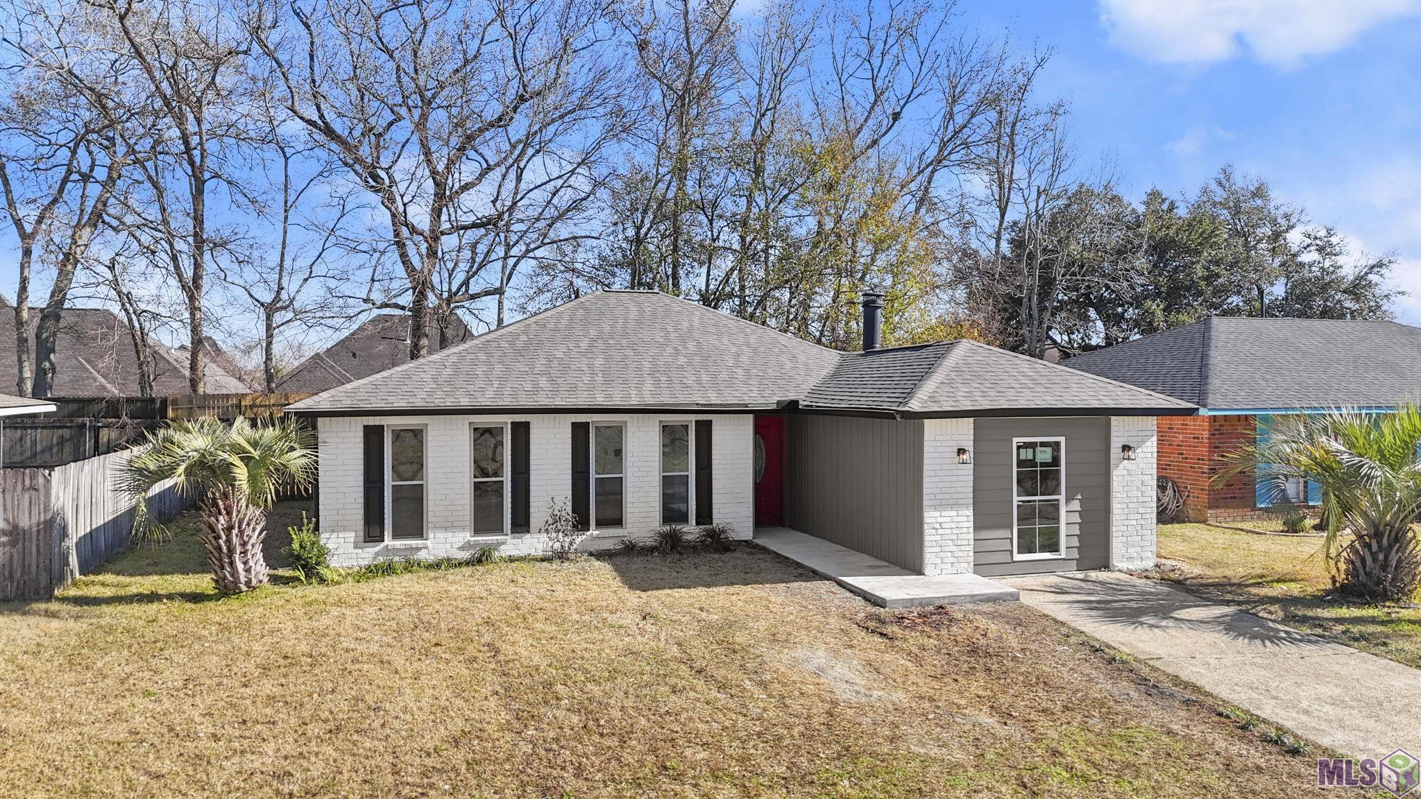 9219 Baronne Drive Baton Rouge, LA 70810 - Photo 1 of 12