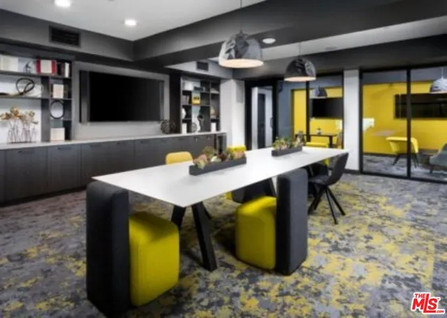 $2,848 | 1910 Union Street, Unit 1047, Anaheim, CA 92805