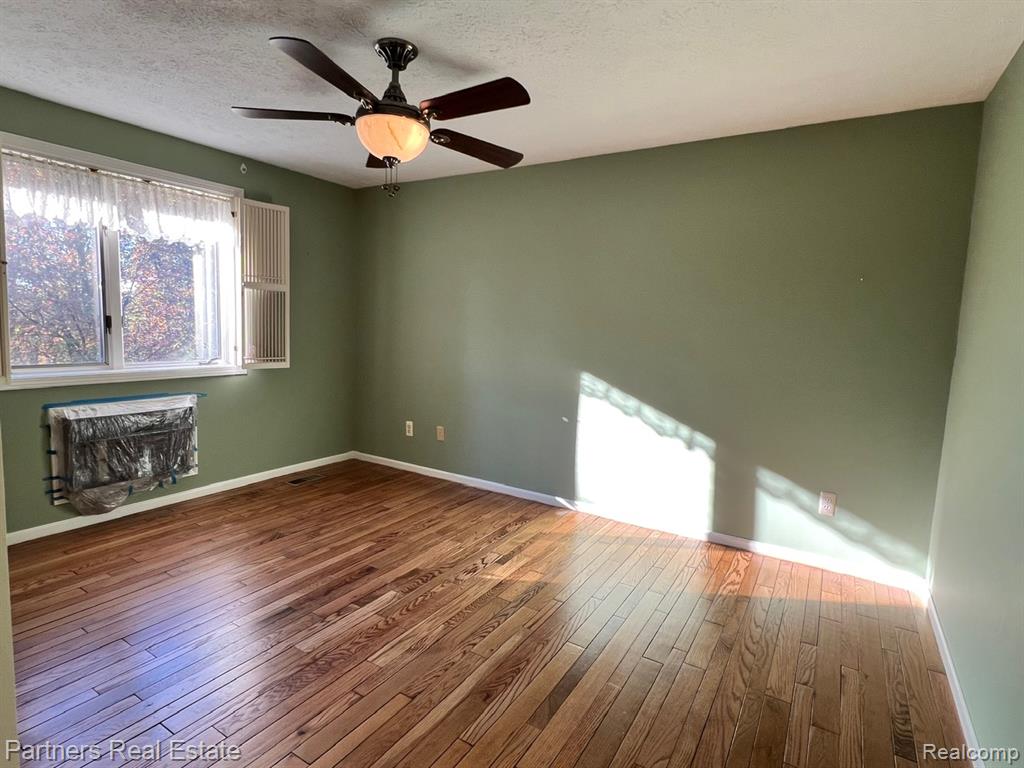 5618 Mountain Road Brighton, MI 48116 - Photo 29 of 53 Gallery Image 29