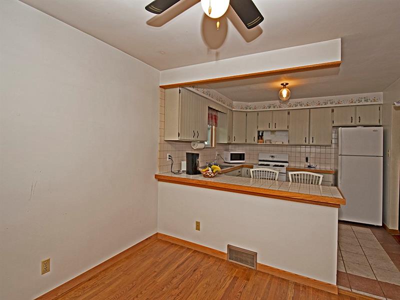 1214 Prospect Road Prospect, PA 16052 - Photo 8 of 21