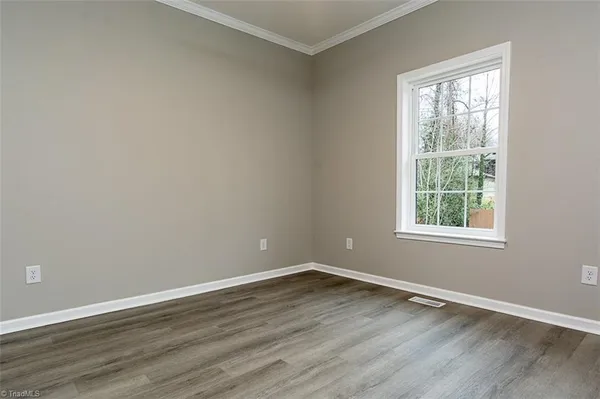 $399,000 | 129 East Oakdale Street, Mount Airy, NC 27030