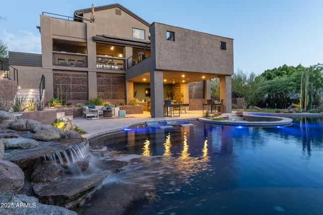$1,720,000 | 1136 East Forest Hills Drive, Phoenix, AZ 85022