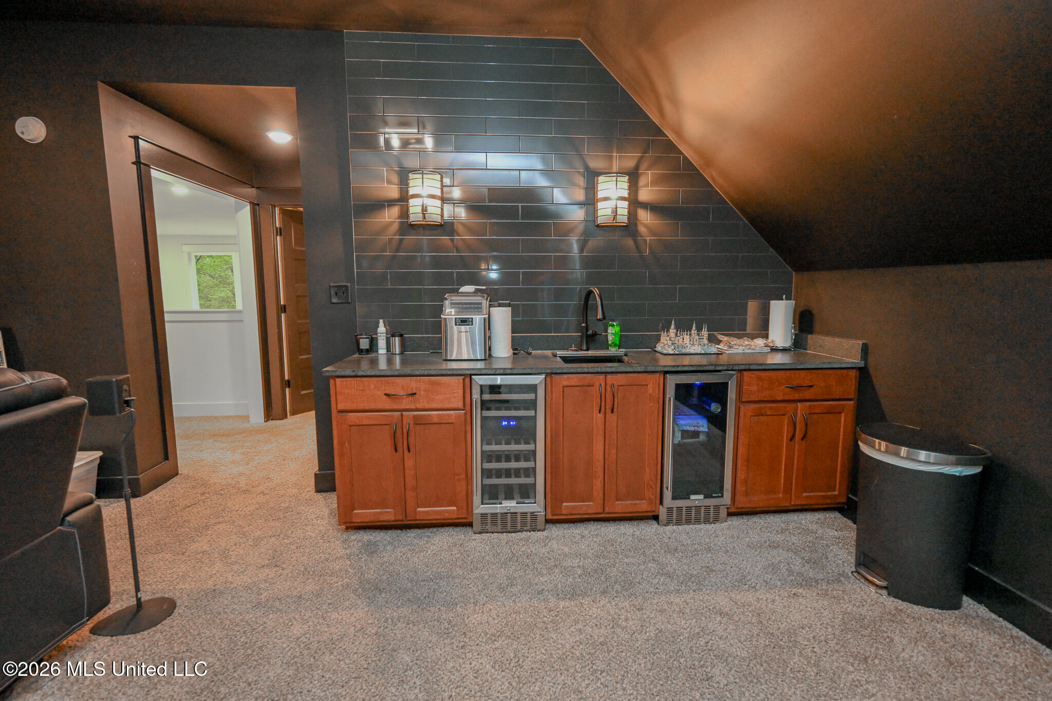 190 Vinson Road Hernando, MS 38632 - Photo 52 of 62 sink, refrigerator, wine fridge