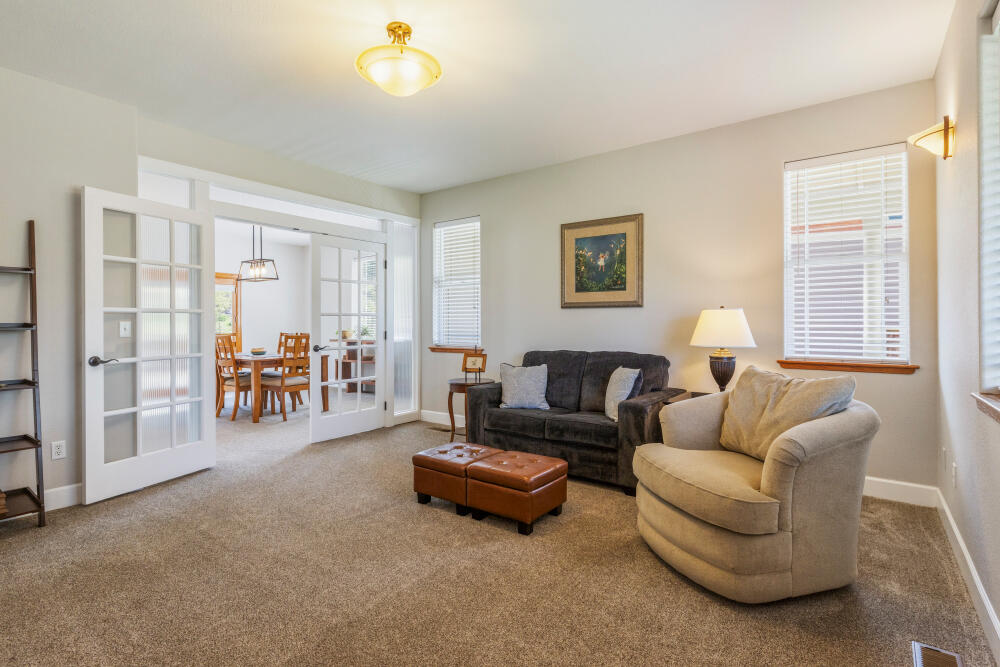 10831 Kestrel Road Klamath Falls, OR 97601 - Photo 24 of 51 Gallery Image 24