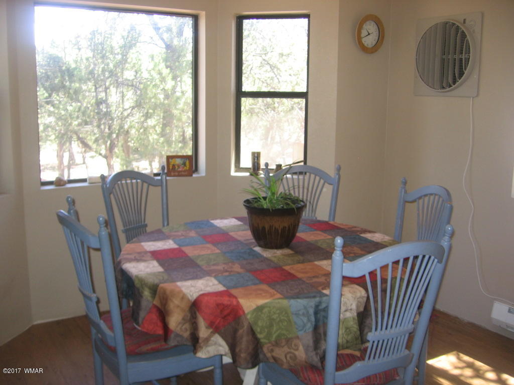 1731 Thistle Road Show Low, AZ 85901 - Photo 11 of 39