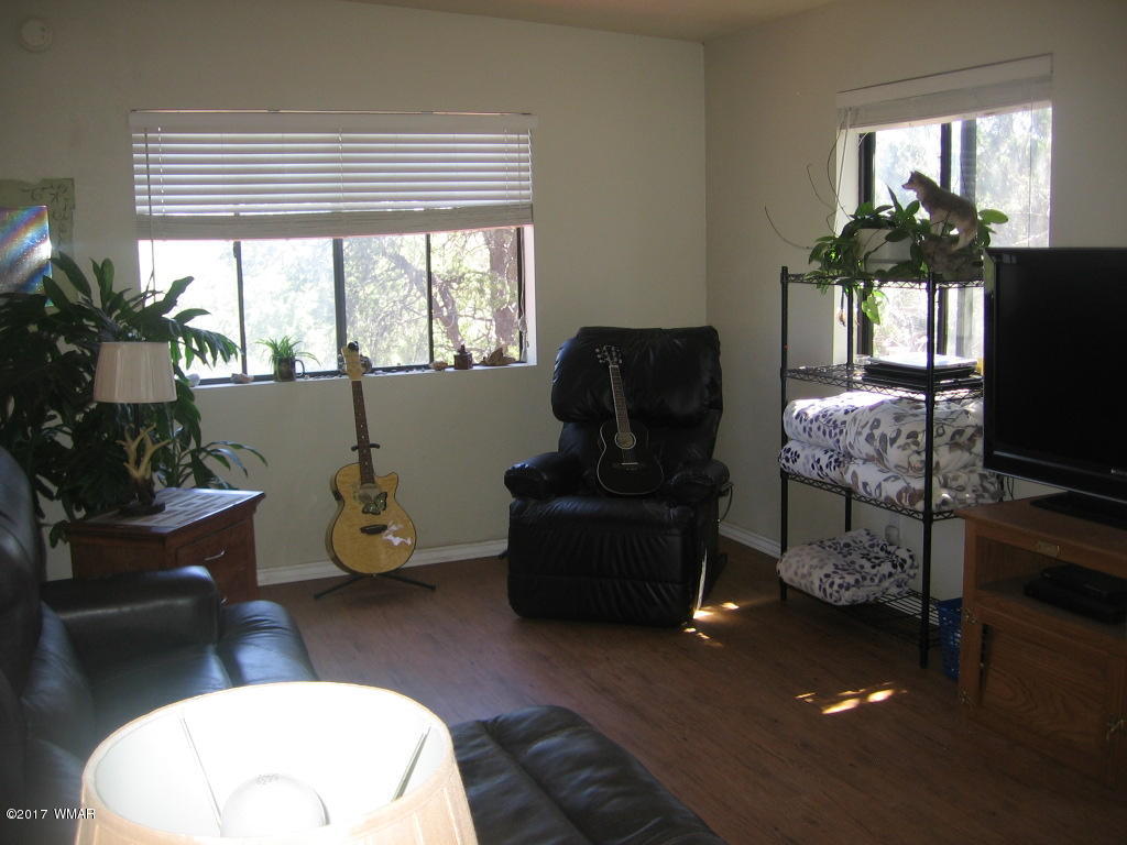 1731 Thistle Road Show Low, AZ 85901 - Photo 14 of 39