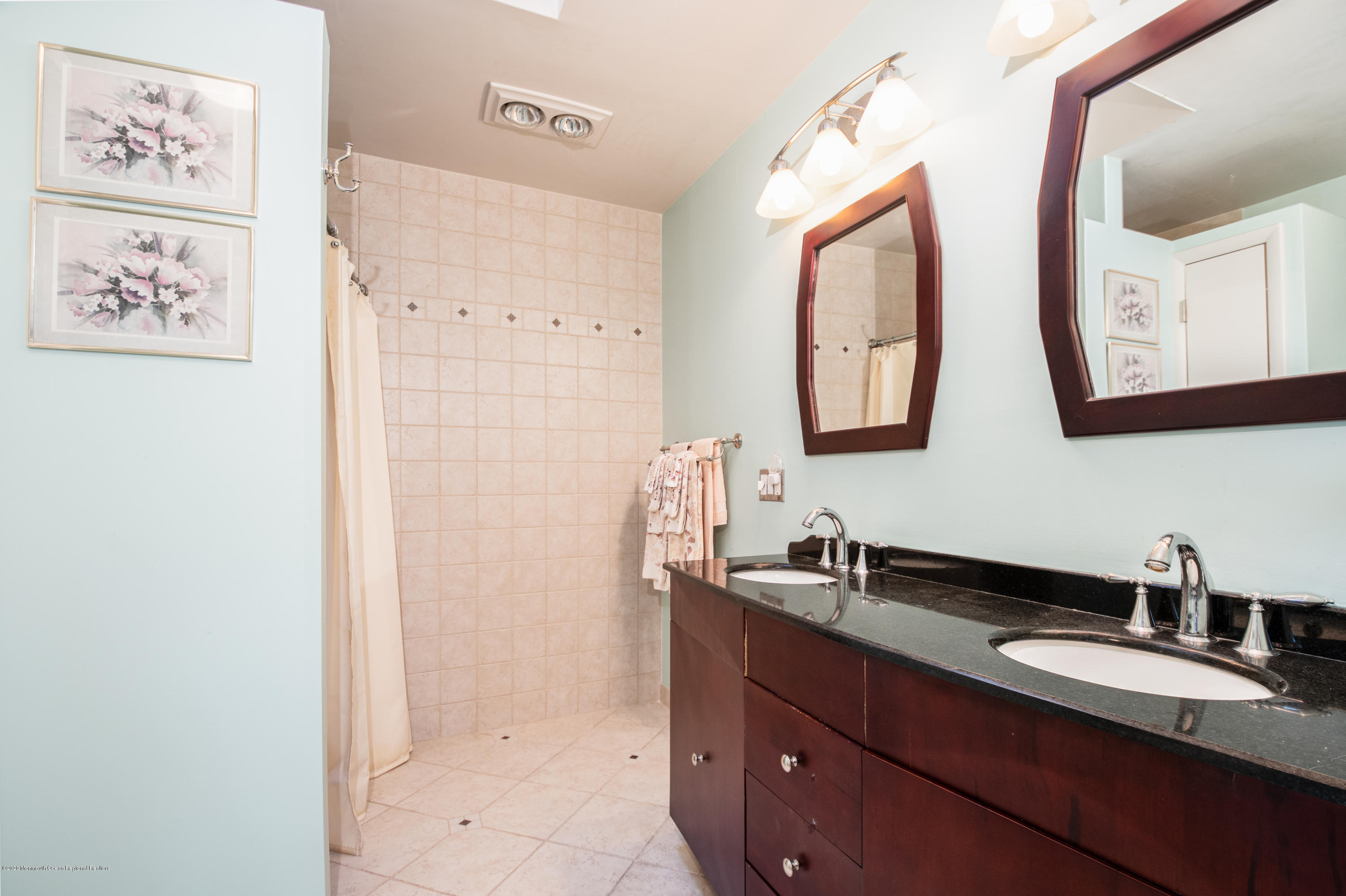 33 Fox Hill Road Lafayette, NJ 07848 - Photo 31 of 35 Master Bath