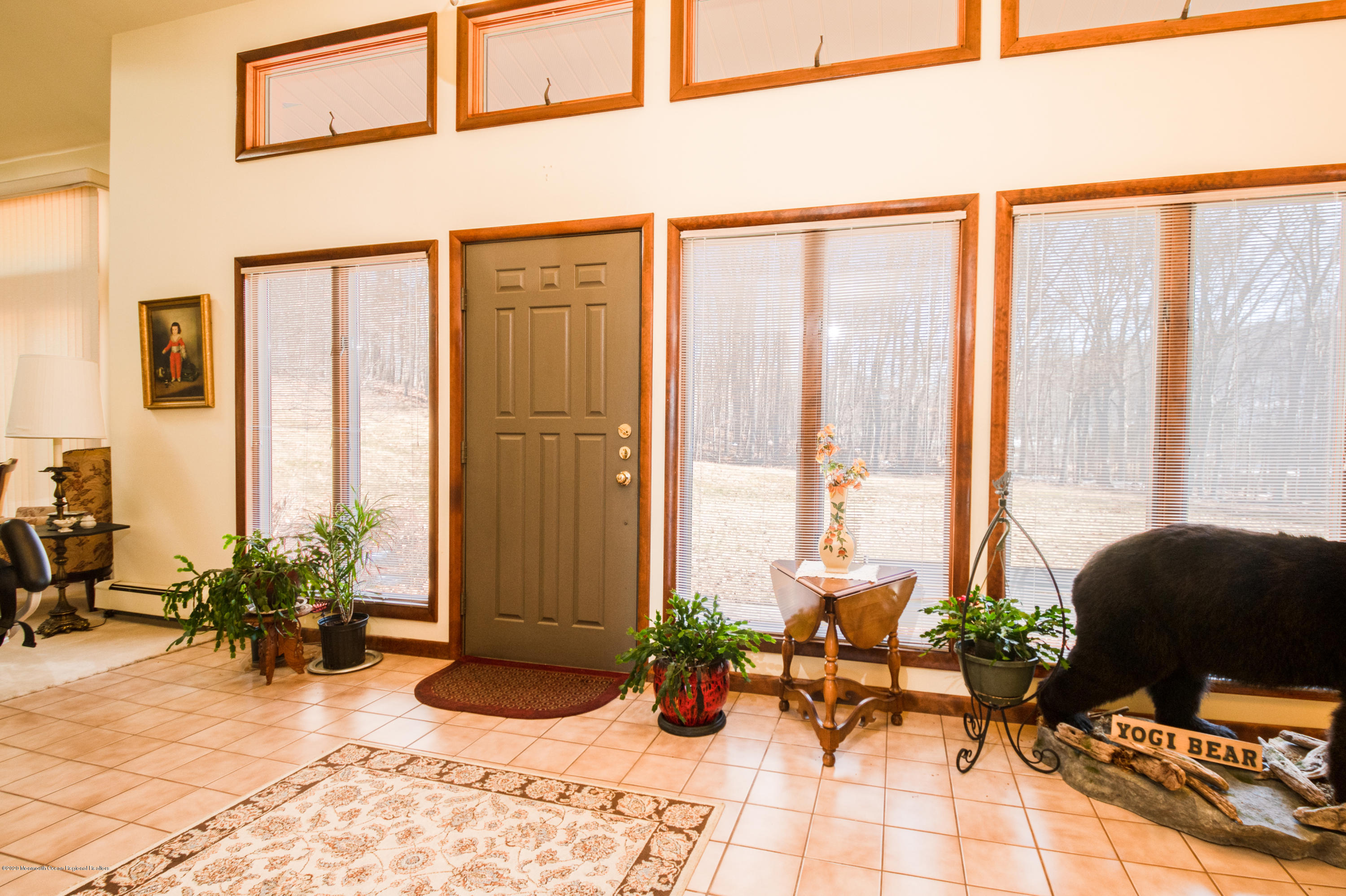 33 Fox Hill Road Lafayette, NJ 07848 - Photo 4 of 35 Foyer