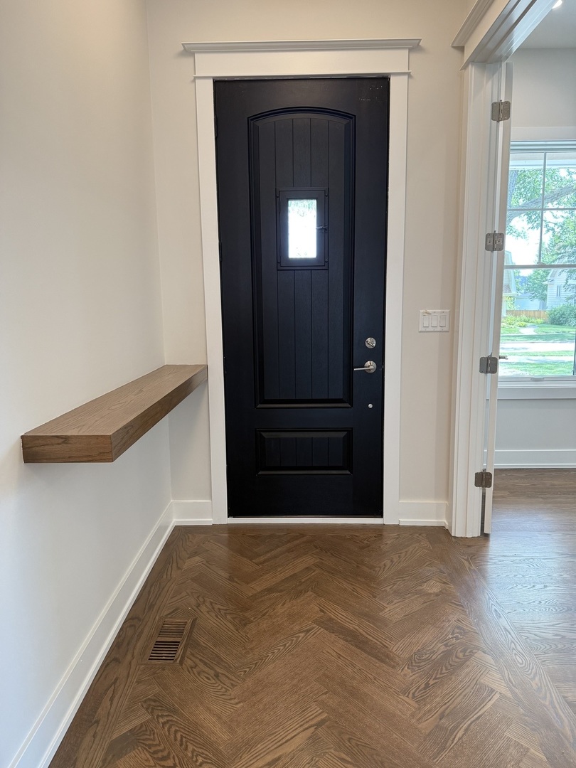 740 Berkley Avenue Elmhurst, IL 60126 - Photo 4 of 36