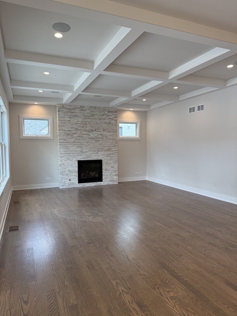 740 Berkley Avenue Elmhurst, IL 60126 - Photo 8 of 36