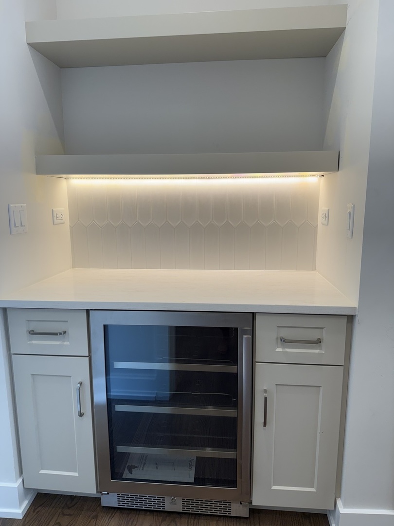 740 Berkley Avenue Elmhurst, IL 60126 - Photo 9 of 36