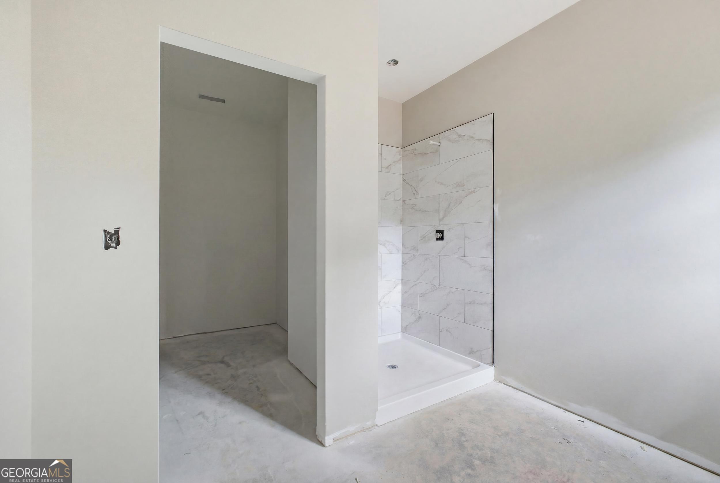 2967 State Highway Demorest, GA 30535 - Photo 14 of 17 a bathroom with a shower