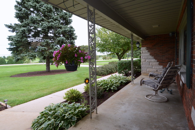 2485 A Bristol Ridge Road Bristol, IL 60512 - Photo 12 of 21