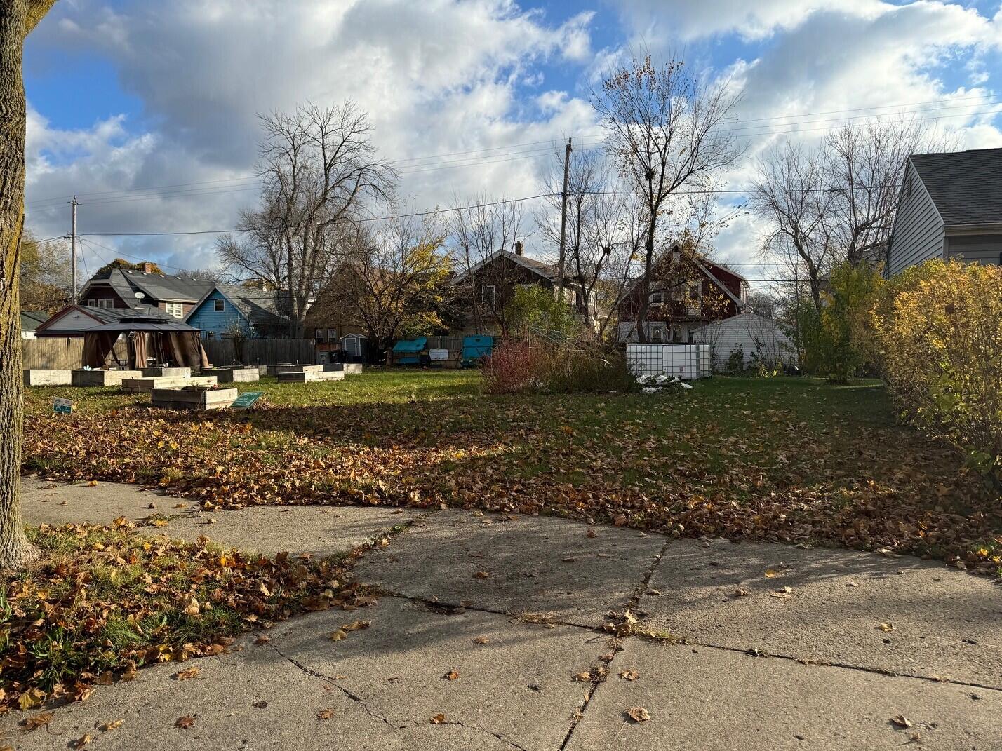 2932 North 58th Street Milwaukee, WI 53210 - Photo 3 of 7 2932 N 58th St - 1