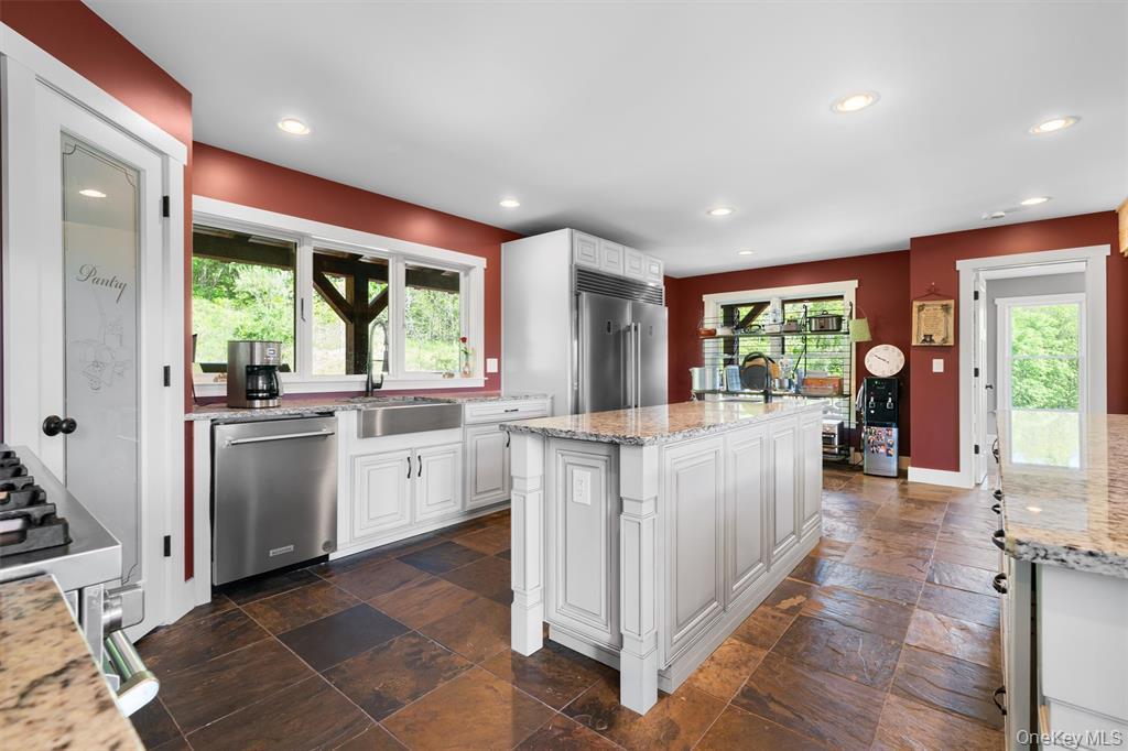 535 County Rte 22 Parish, NY 13131 - Photo 9 of 35 a kitchen with counter top space