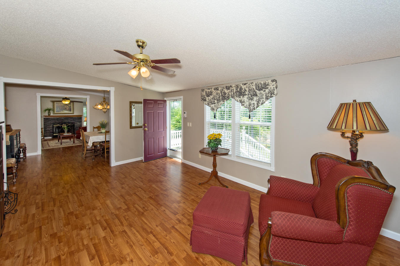 7622 Hunters Ridge Way Knoxville, TN 37914 - Photo 7 of 26 Living Room (2)