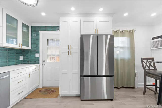 $769,000 | 135 Casper Street, Valley Stream, NY 11580