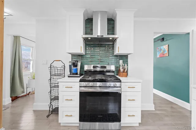 $769,000 | 135 Casper Street, Valley Stream, NY 11580