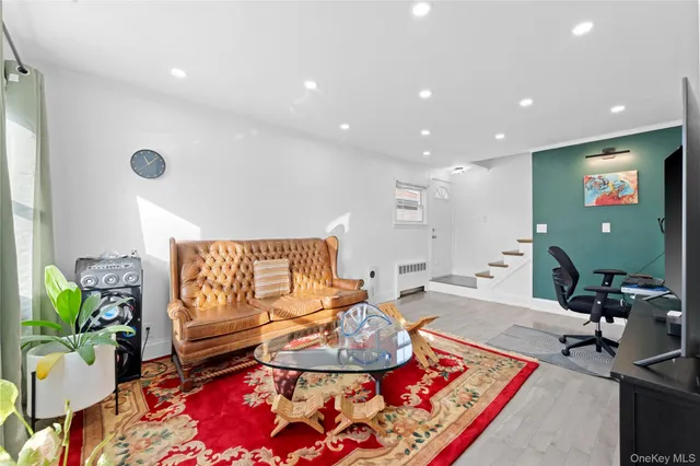 $769,000 | 135 Casper Street, Valley Stream, NY 11580