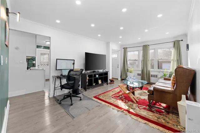 $769,000 | 135 Casper Street, Valley Stream, NY 11580