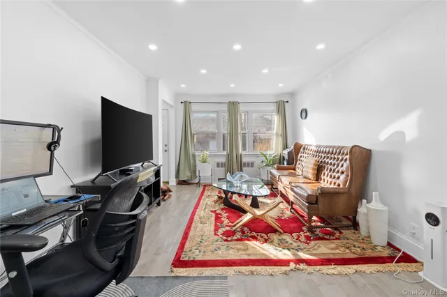 $769,000 | 135 Casper Street, Valley Stream, NY 11580