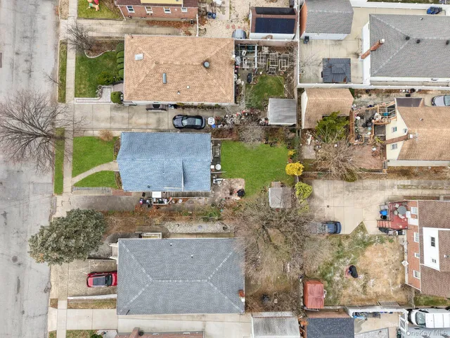 $769,000 | 135 Casper Street, Valley Stream, NY 11580