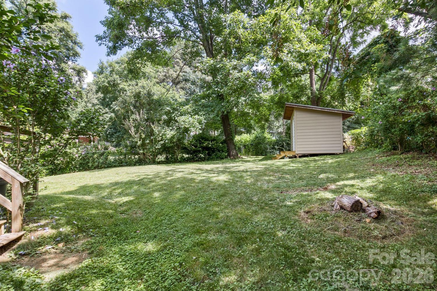 17 Rhododendron Place Asheville, NC 28805 - Photo 33 of 36