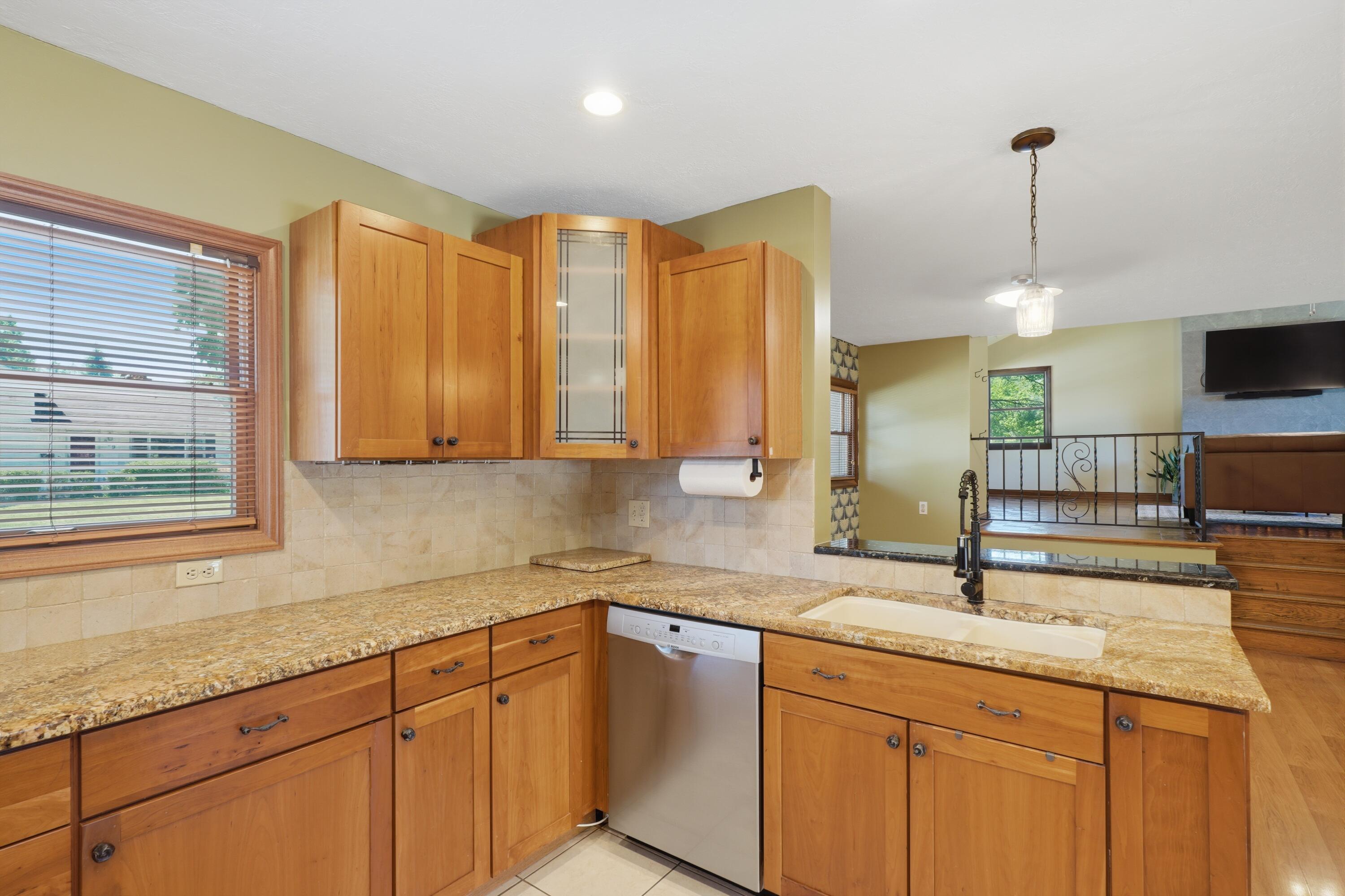 998 Afton Road Columbus, OH 43221 - Photo 15 of 49 12-print-998-afton-rd
