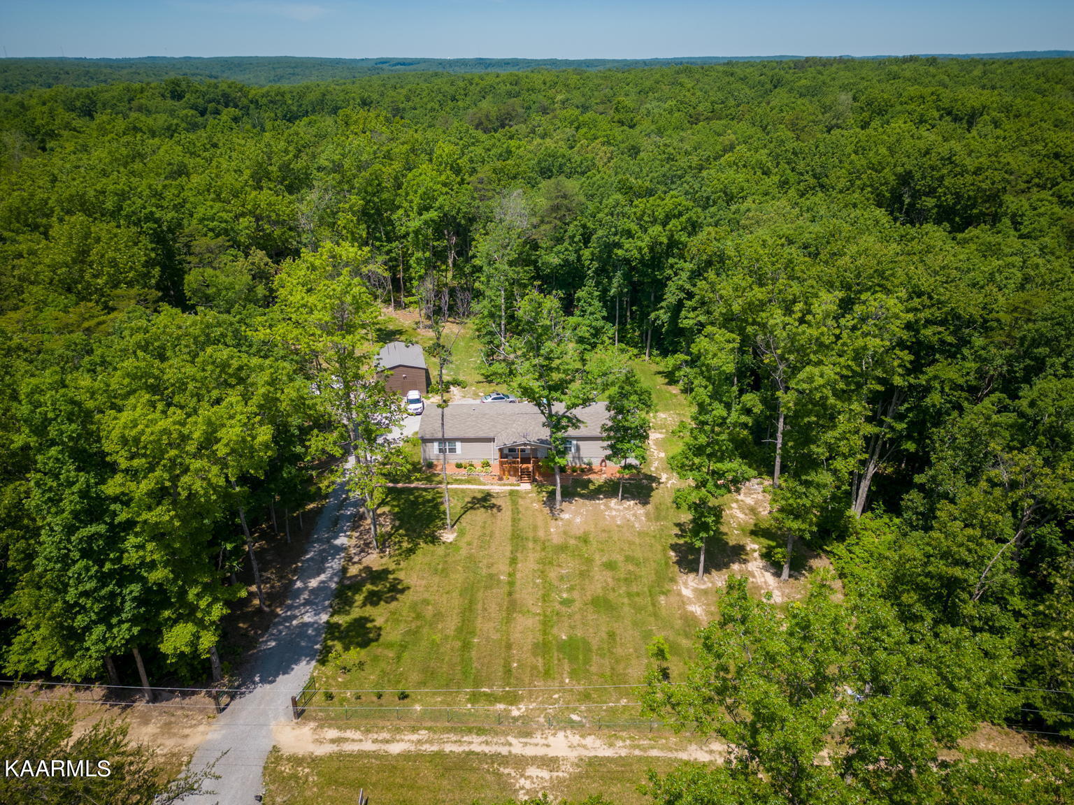 385 Tabletop Road Monterey, TN 38574 - Photo 30 of 35 30-web-or-mls-DJI_0075-HDR