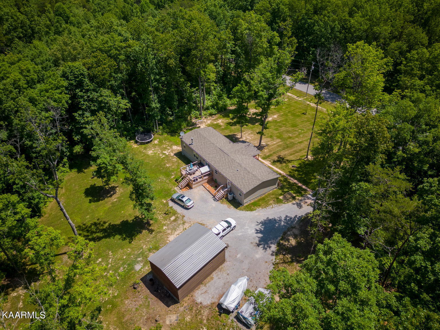 385 Tabletop Road Monterey, TN 38574 - Photo 33 of 35 33-web-or-mls-DJI_0090-HDR