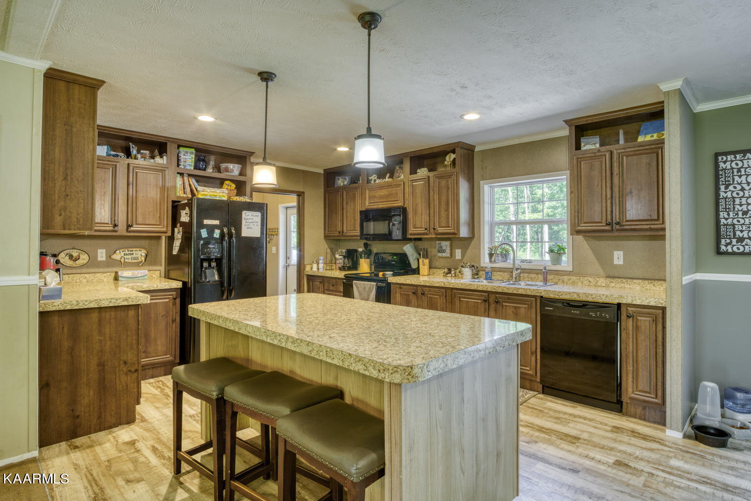 385 Tabletop Road Monterey, TN 38574 - Photo 4 of 35 10-web-or-mls-_DSC3088_11