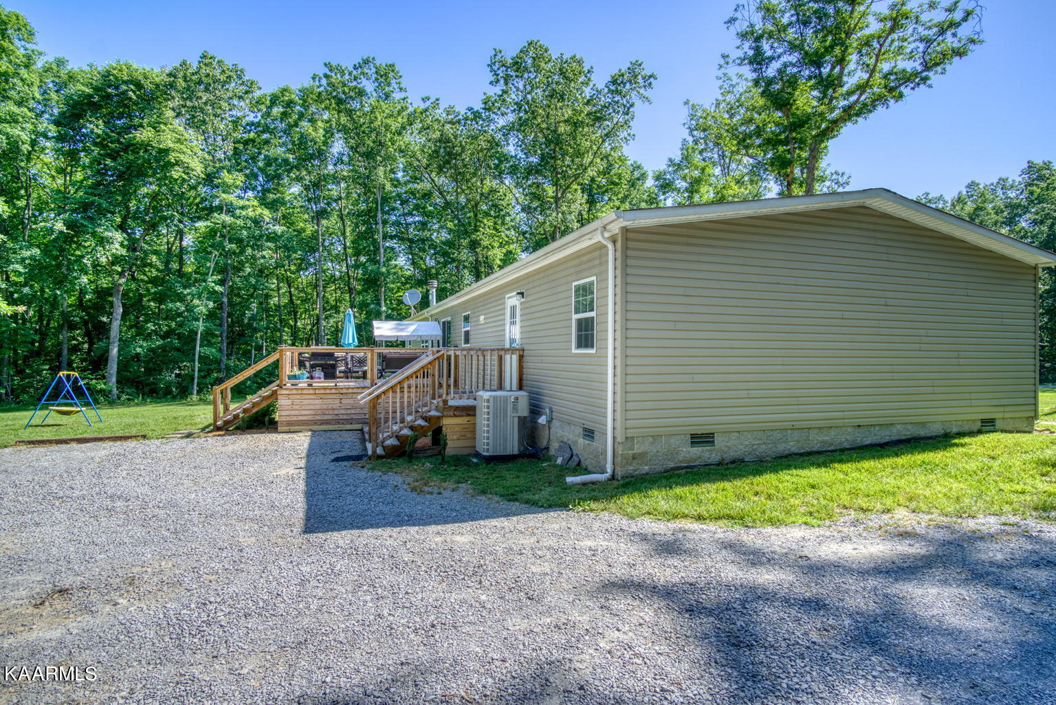 385 Tabletop Road Monterey, TN 38574 - Photo 7 of 35 3-web-or-mls-_DSC3055_4